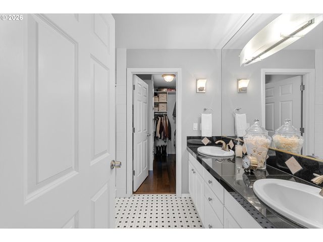 22195 CHELAN Loop, West Linn, OR 97068