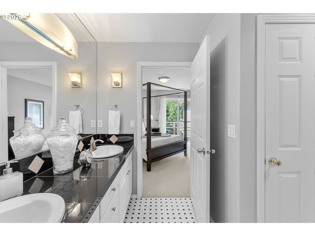 22195 CHELAN Loop, West Linn, OR 97068