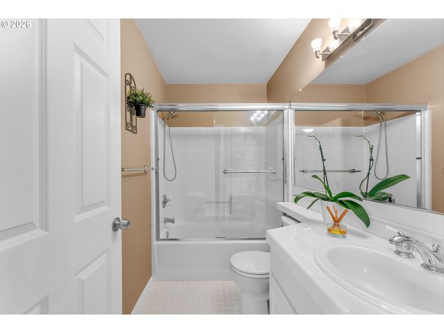 22195 CHELAN Loop, West Linn, OR 97068