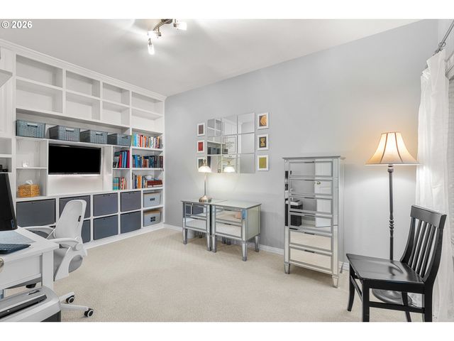 22195 CHELAN Loop, West Linn, OR 97068