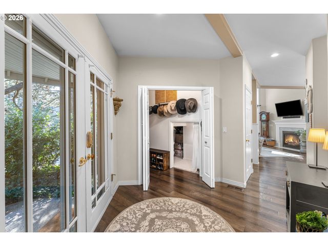 22195 CHELAN Loop, West Linn, OR 97068