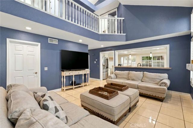 3348 Amy, Corona, CA 92882