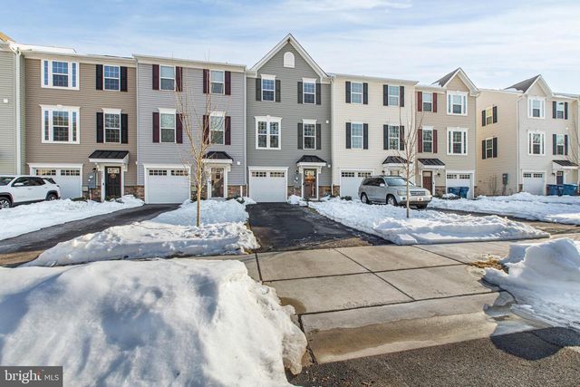 2047 RIVERS DR, Newark, DE 19702