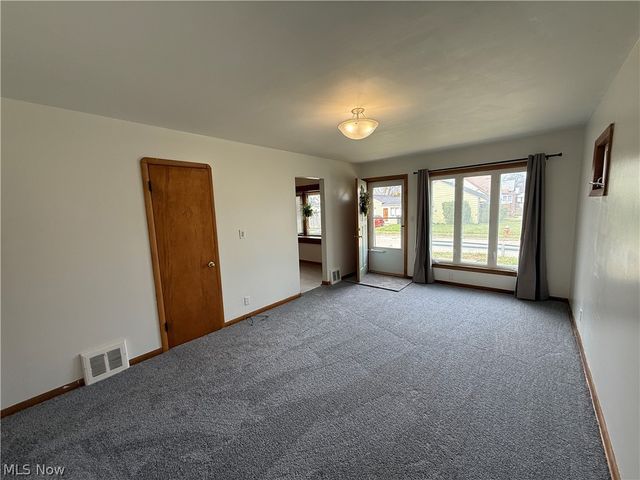 17201 Martha Road, Cleveland, OH 44135