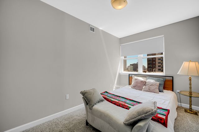5 E 14th Place 1204, Chicago, IL 60605