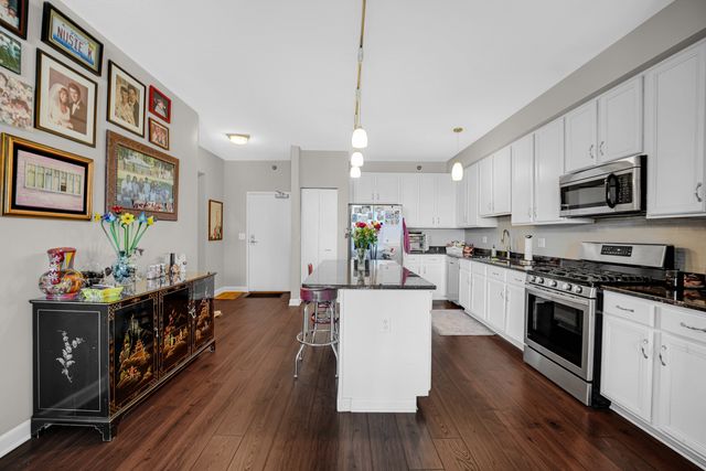 5 E 14th Place 1204, Chicago, IL 60605