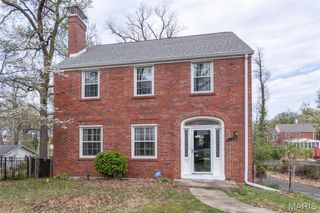 2811 Moniteau Drive, St Louis, MO 63121