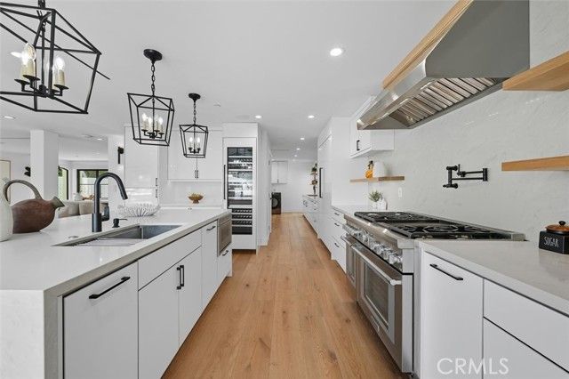 3 Linda Isle, Newport Beach, CA 92660