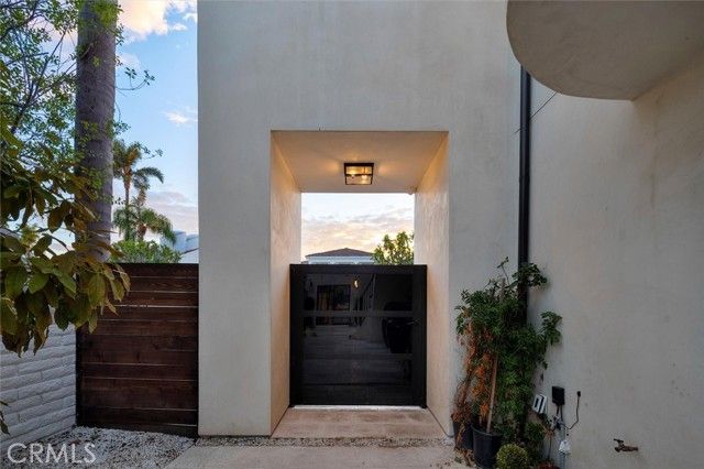 3 Linda Isle, Newport Beach, CA 92660