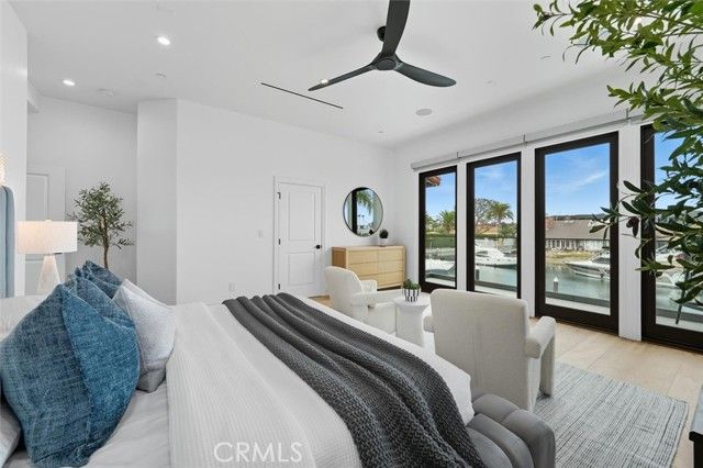 3 Linda Isle, Newport Beach, CA 92660