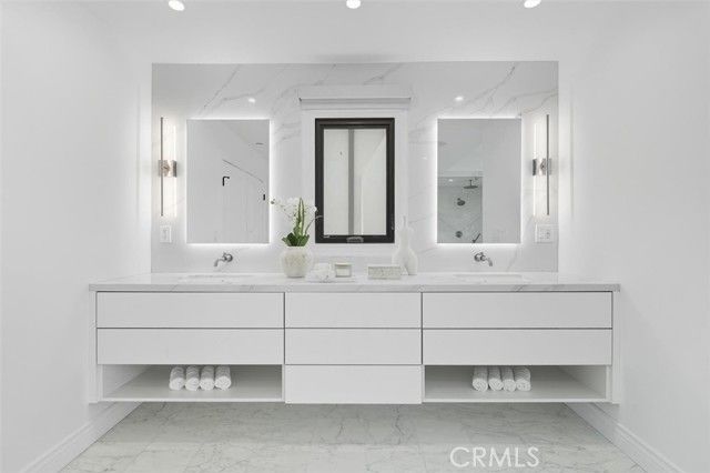 3 Linda Isle, Newport Beach, CA 92660