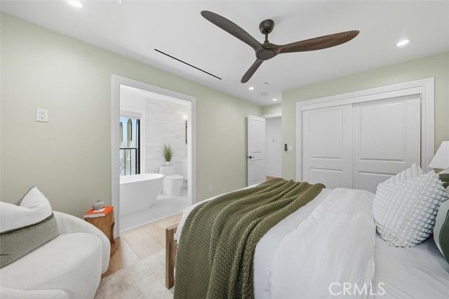 3 Linda Isle, Newport Beach, CA 92660