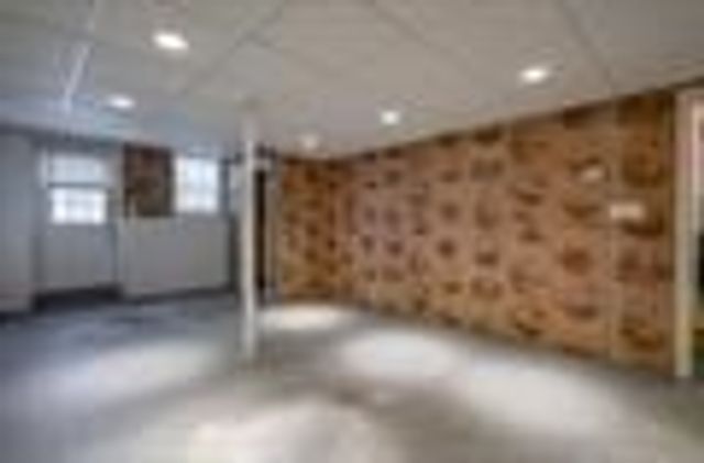 12 Morway Dr, Londonderry, NH 03053