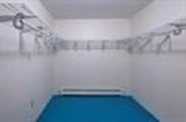 12 Morway Dr, Londonderry, NH 03053