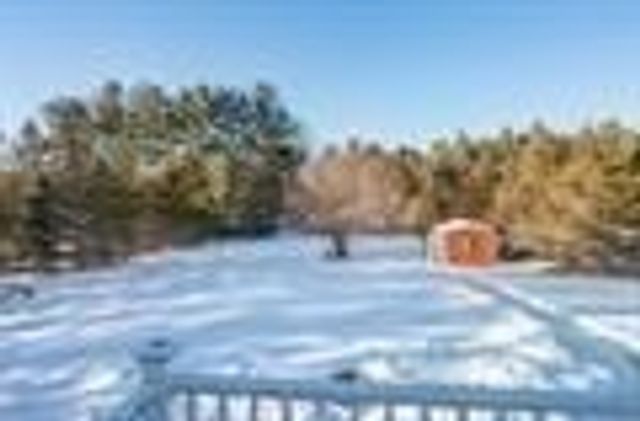 12 Morway Dr, Londonderry, NH 03053