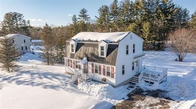 12 Morway Dr, Londonderry, NH 03053