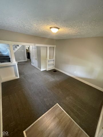 4212 E Washington Street, Indianapolis, IN 46201