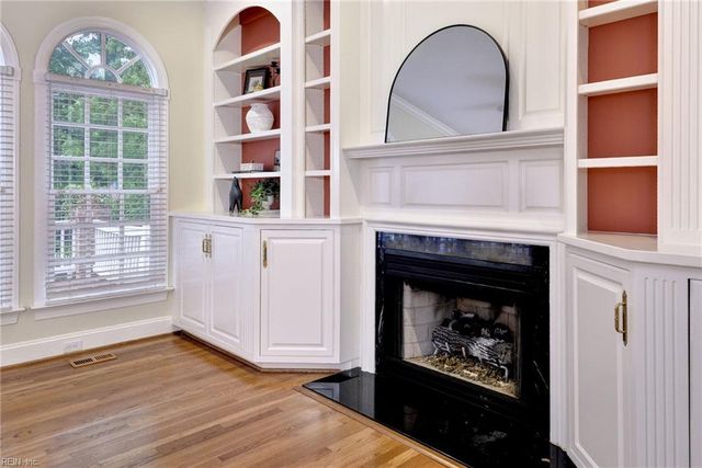 224 Sir Thomas Lunsford DR, Williamsburg, VA 23185