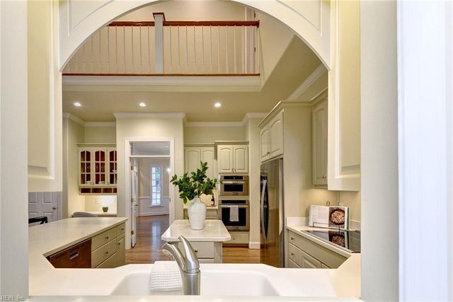 224 Sir Thomas Lunsford DR, Williamsburg, VA 23185