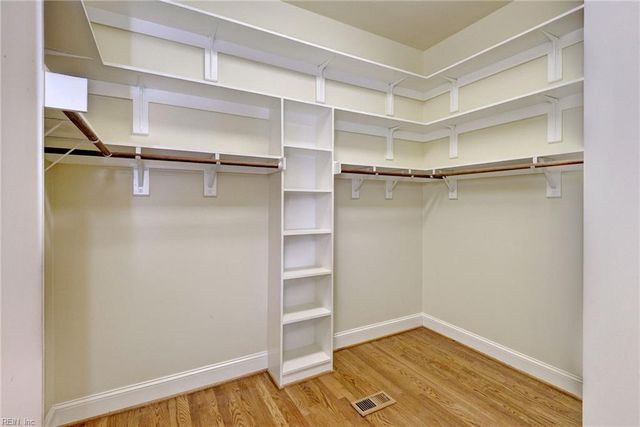 224 Sir Thomas Lunsford DR, Williamsburg, VA 23185