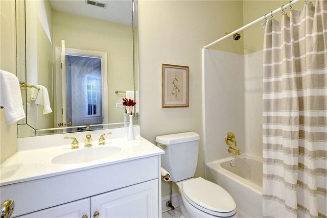 224 Sir Thomas Lunsford DR, Williamsburg, VA 23185