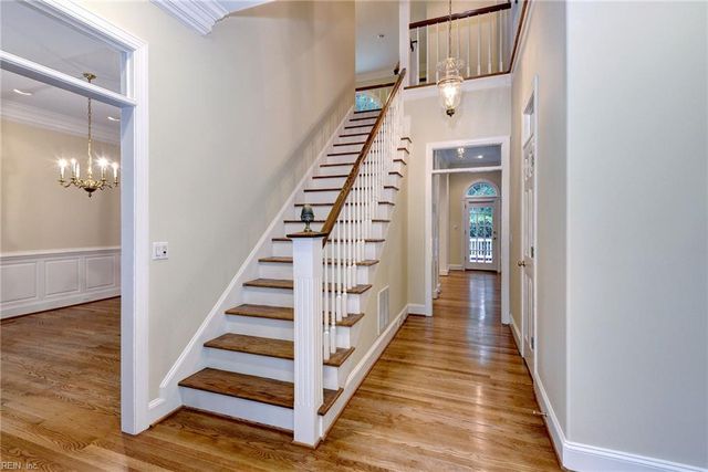 224 Sir Thomas Lunsford DR, Williamsburg, VA 23185