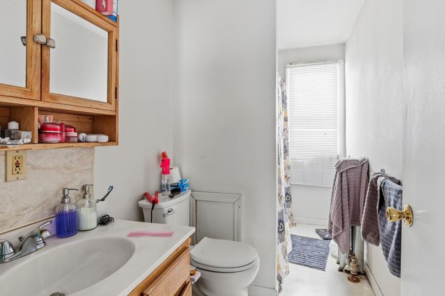 247 Walnut Street, Manchester, NH 03104