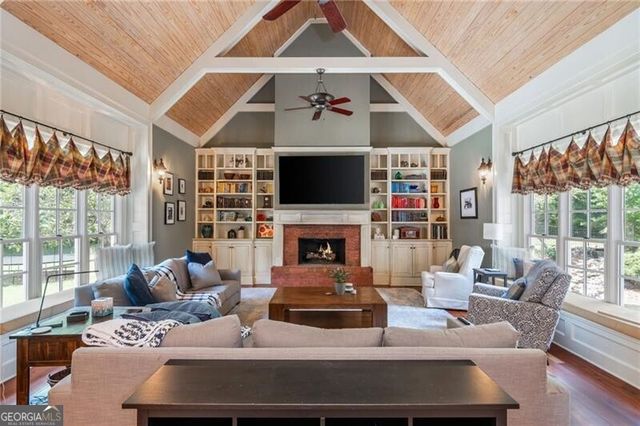 360 Kent Road, Roswell, GA 30075