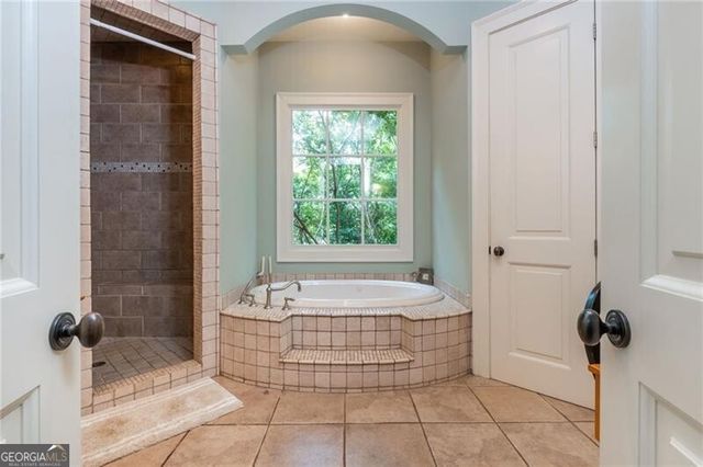 360 Kent Road, Roswell, GA 30075