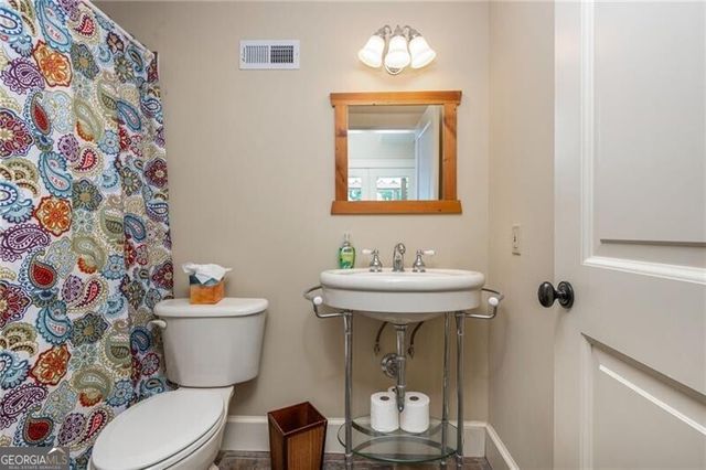 360 Kent Road, Roswell, GA 30075