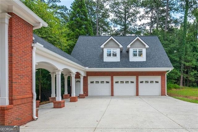 360 Kent Road, Roswell, GA 30075