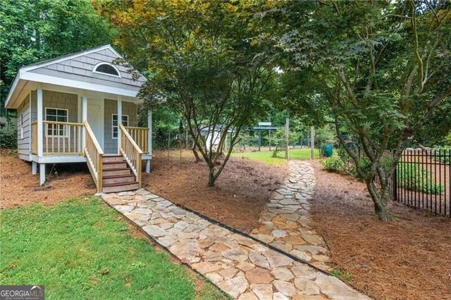 360 Kent Road, Roswell, GA 30075