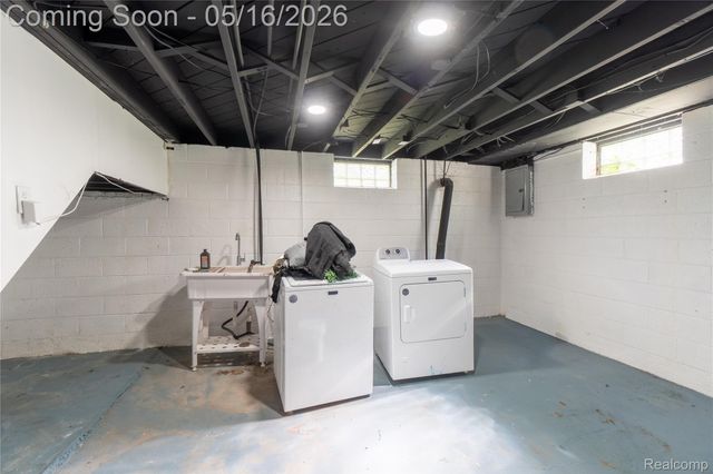 18445 Helen Street, Detroit, MI 48234