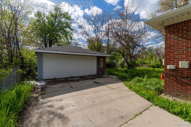 18445 Helen Street, Detroit, MI 48234