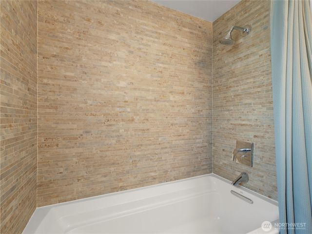 22713 NE 12th Place, Sammamish, WA 98074