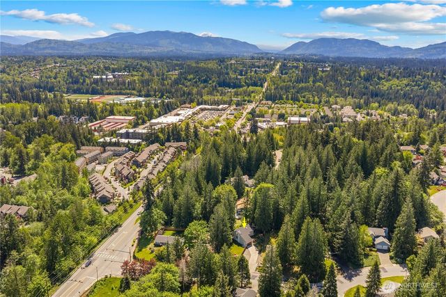 22713 NE 12th Place, Sammamish, WA 98074