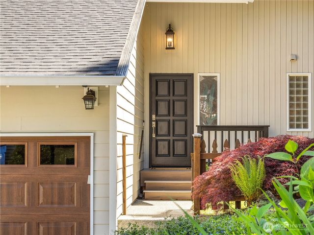 22713 NE 12th Place, Sammamish, WA 98074