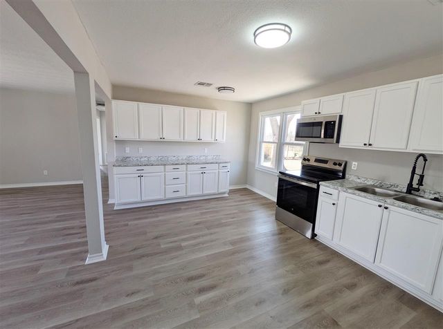 205 N N St, Duncan, OK 73533