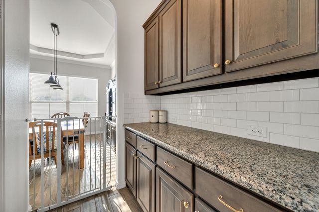 717 Willowbranch Lane, Midlothian, TX 76065