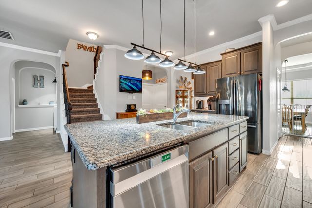 717 Willowbranch Lane, Midlothian, TX 76065