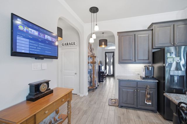 717 Willowbranch Lane, Midlothian, TX 76065