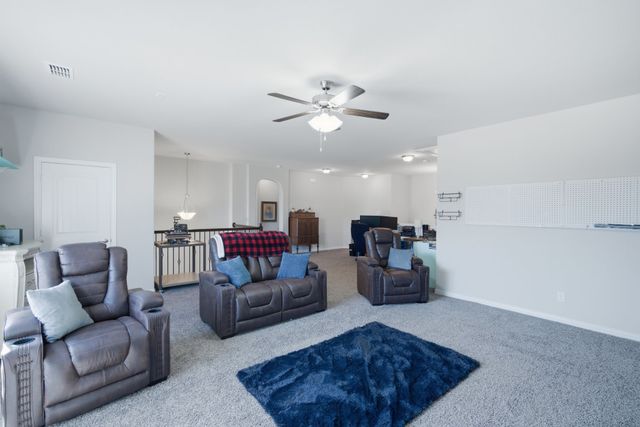 717 Willowbranch Lane, Midlothian, TX 76065