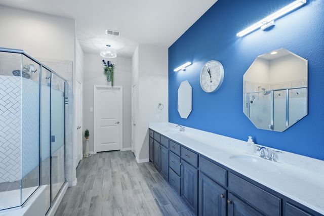 717 Willowbranch Lane, Midlothian, TX 76065