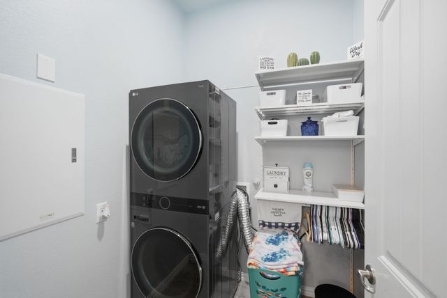 717 Willowbranch Lane, Midlothian, TX 76065