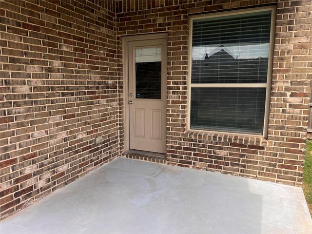 717 Willowbranch Lane, Midlothian, TX 76065