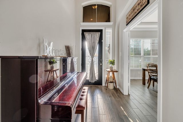 717 Willowbranch Lane, Midlothian, TX 76065