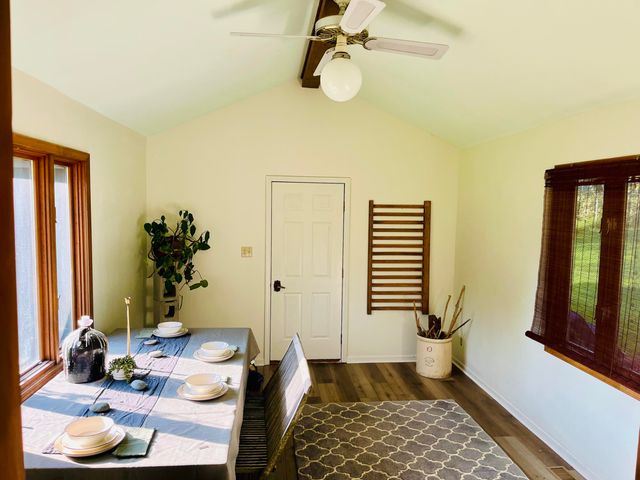 632 Woodstone Path, Valparaiso, IN 46385
