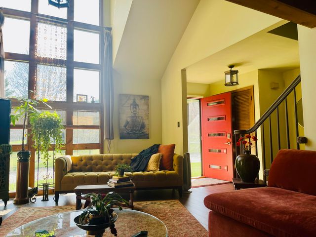 632 Woodstone Path, Valparaiso, IN 46385