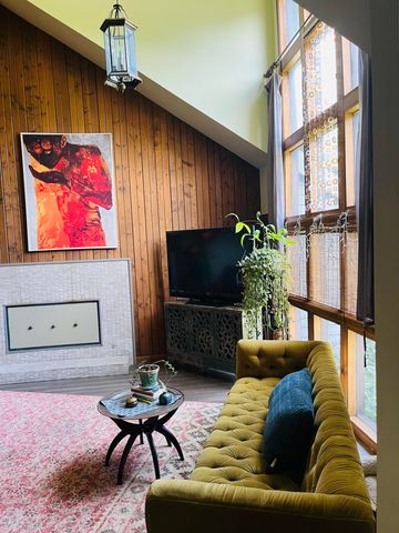 632 Woodstone Path, Valparaiso, IN 46385