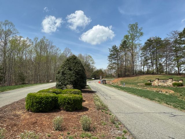 Lot 11&12 Robin Ridge CT, Pittsville, VA 24139